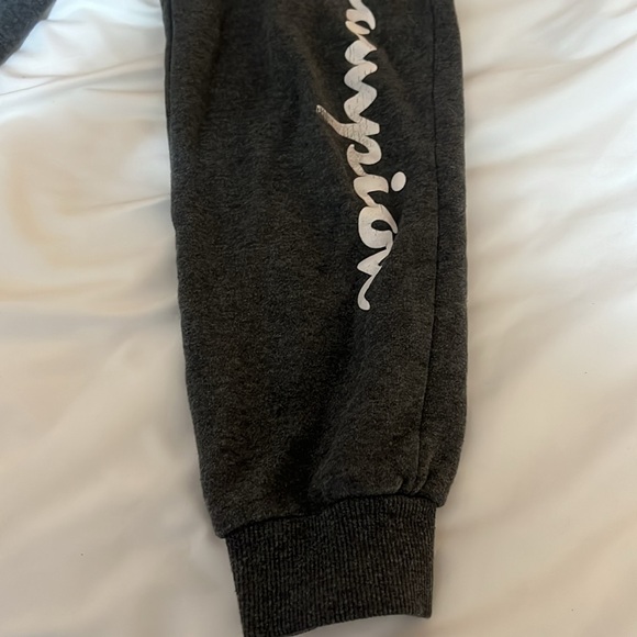 Champion sweatpants boys medium - Picture 2 of 4